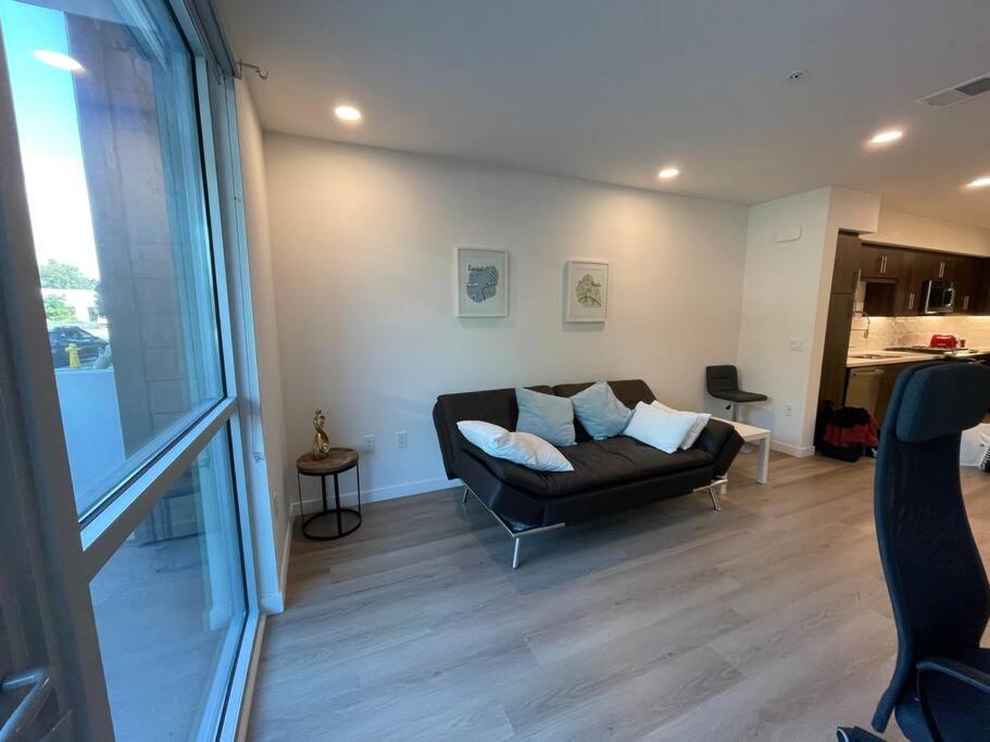 Luxurious Apartment Bardeen New Port Beach 1 Bedroom Irvine Exteriör bild